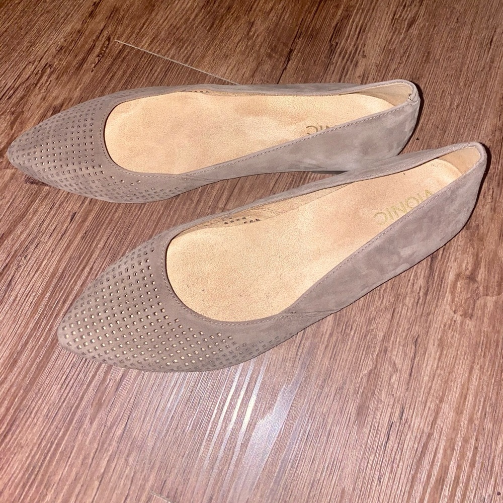 VIONIC flats